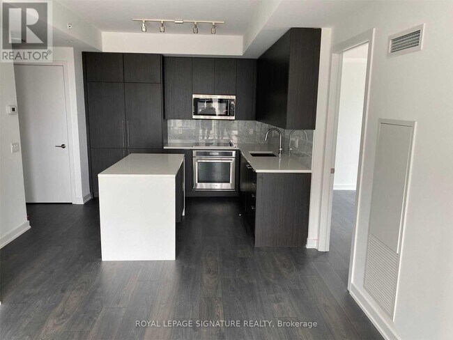Photo - 38 Iannuzzi St Unit 810