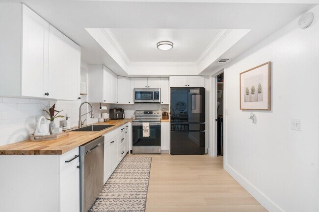 Photo - 232 Wellesley Dr