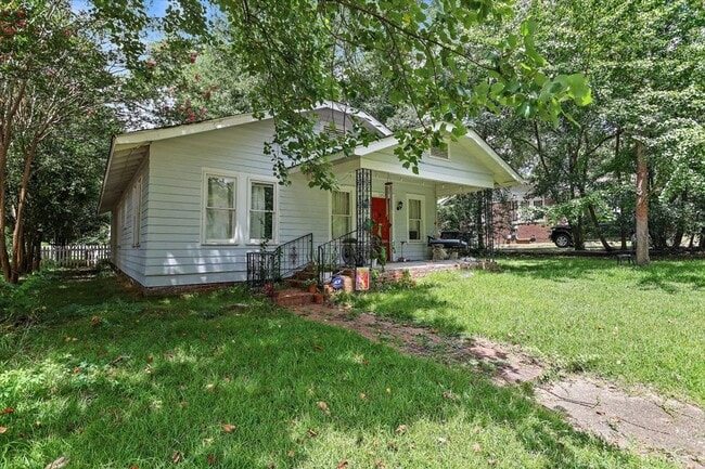 Photo - 3 bed 2 bath Home in Historic Belhaven