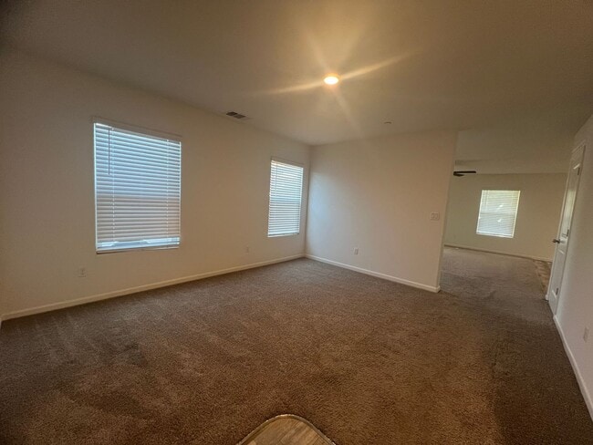 Photo - five bedrooms and three and a half bathrooms home in Fresno, CA