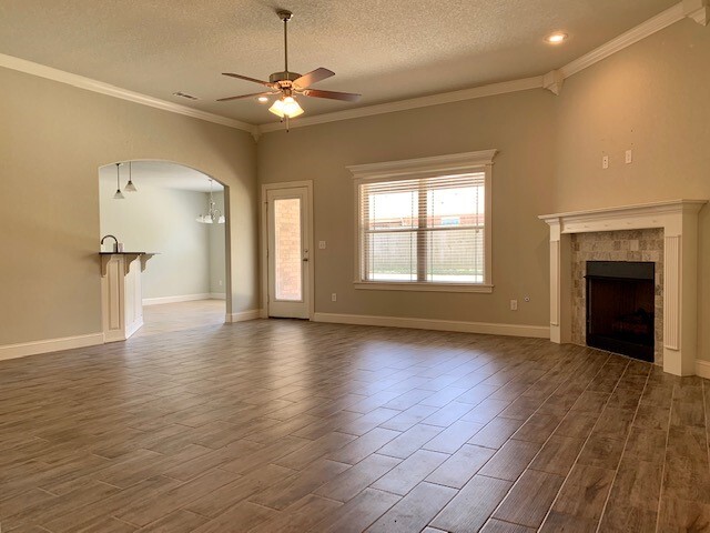 Photo - 890 Choate Pl Cir