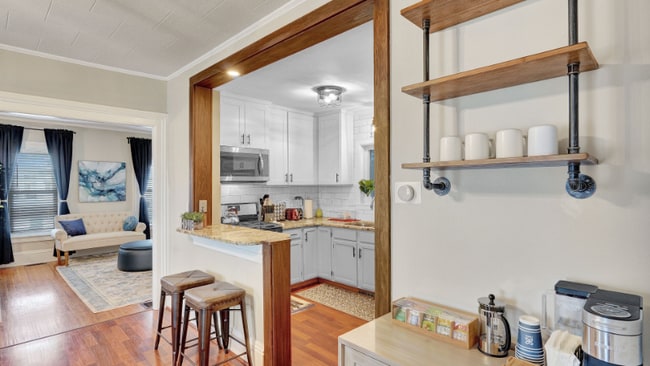 Photo - 15 Averill Ave