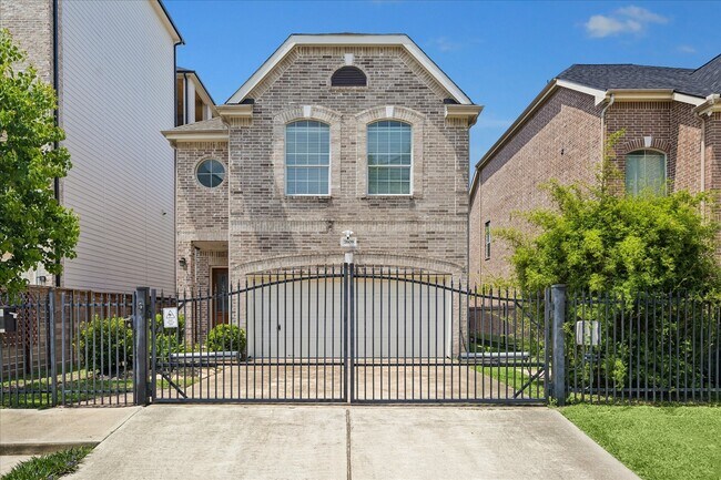 Photo - 7608 Janak Dr