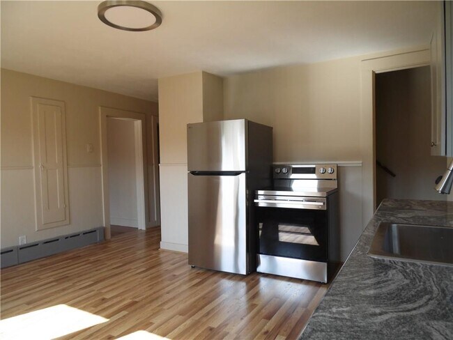 Photo - 182 Westerly Bradford Rd