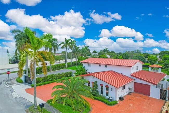 Building Photo - 1825 SW 125th Ct Rental
