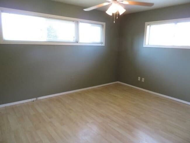 Building Photo - Hayden Bridge Duplex