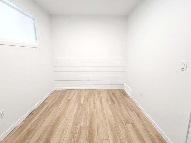 Photo - 11919-11955 55 St NW Unit BSMT 2