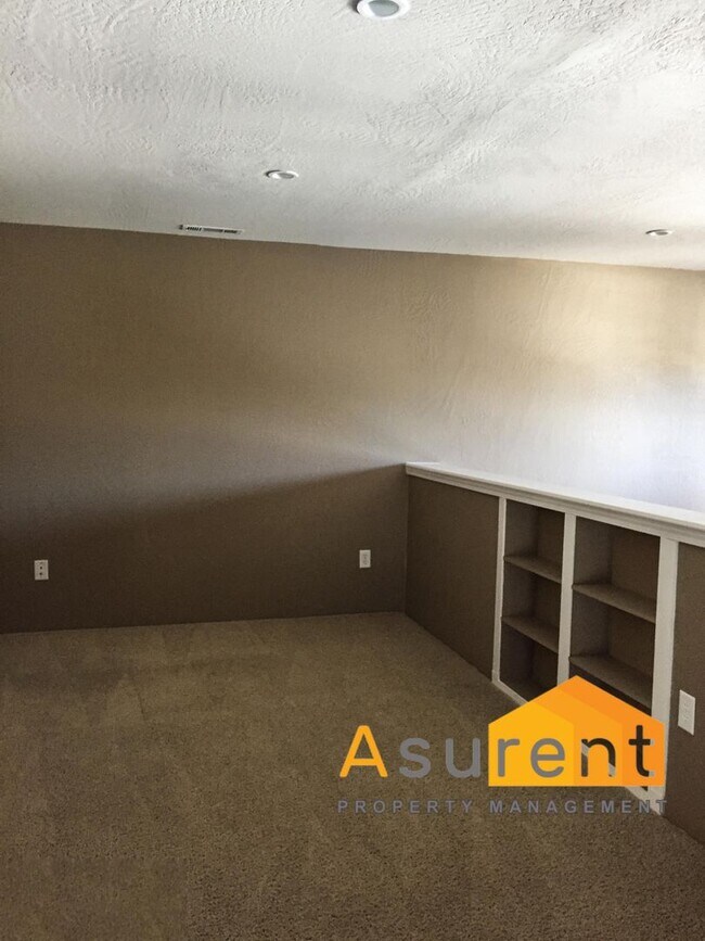 Updated 3Bedroom Luxurious Townhouse Read... House Rental in Medford