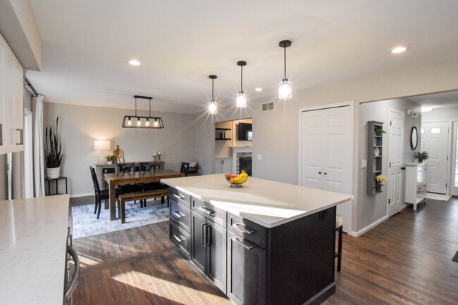 Photo - 2049 Laurel Oak Dr