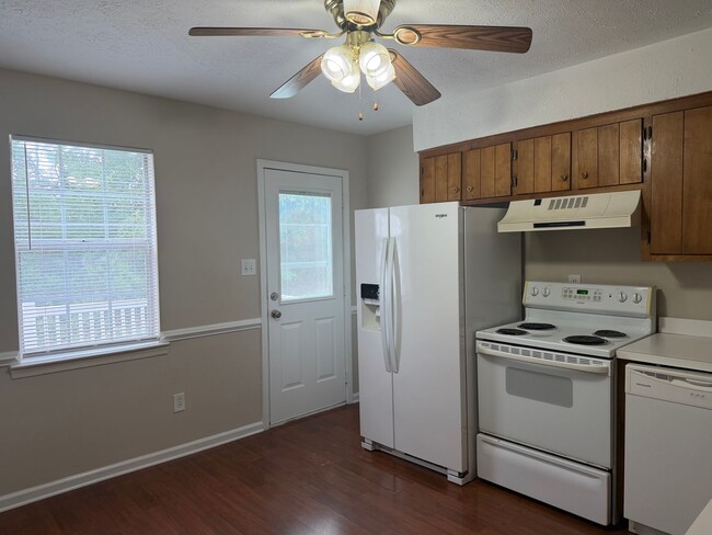 Photo - 114 Water Gate Dr