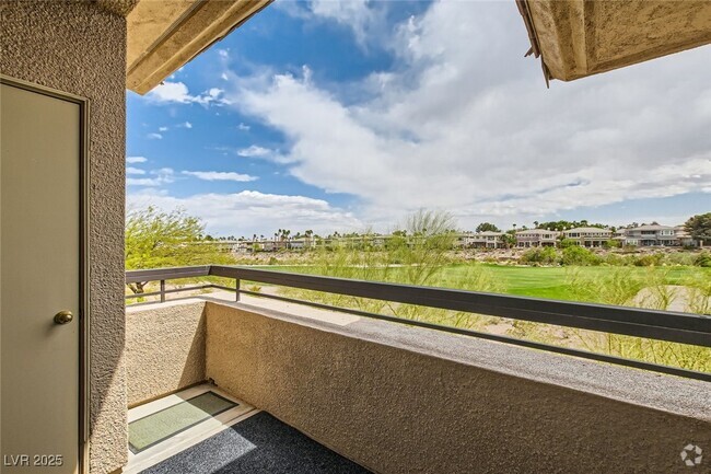 Building Photo - 668 Peachy Canyon Cir Unit 202 Rental