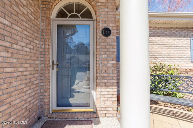 Photo - 1144 Island Cove