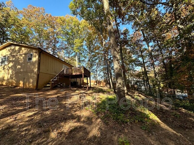 50 Greenland Dr
