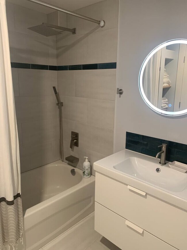 290 Superior St Unit Garden Suite
