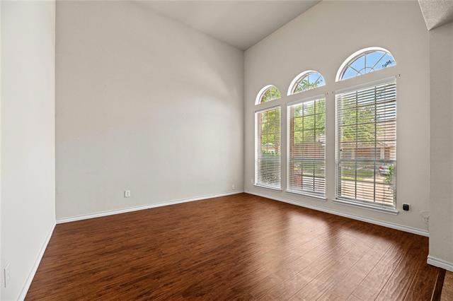 Photo - 5805 Broken Spur