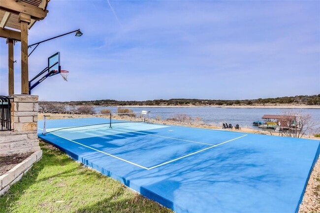 Photo - 3008 Point Cove