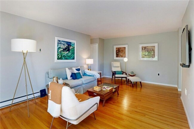 Photo - 43 Bullocks Point Ave