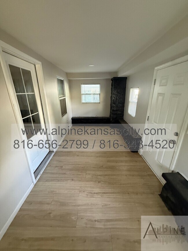 Photo - Beautiful Midtown Rehab!