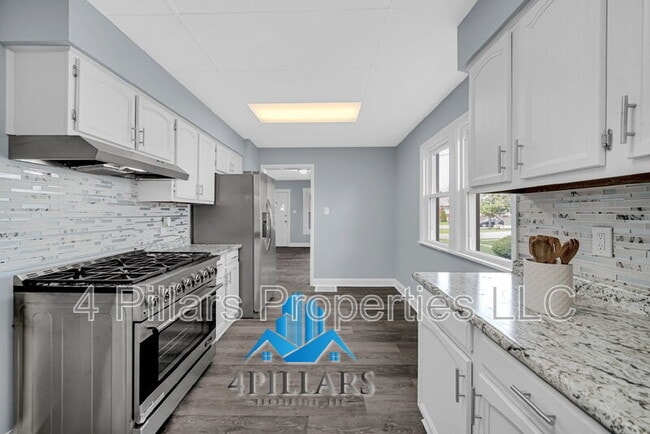 Photo - 648 Stewart Ct