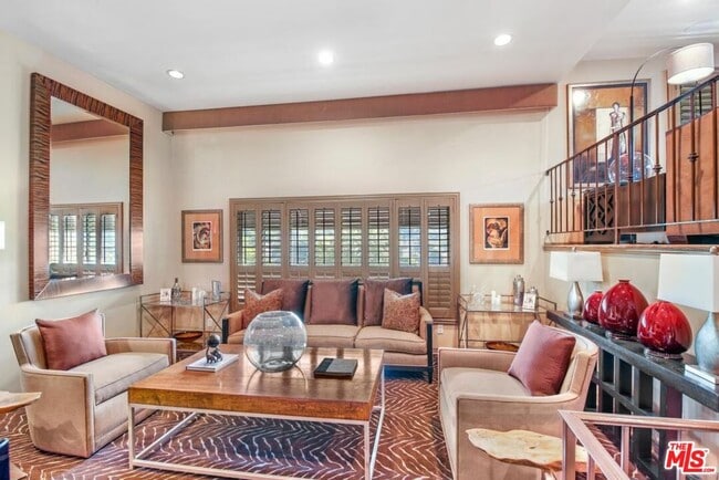 Photo - 3200 Primera Ave