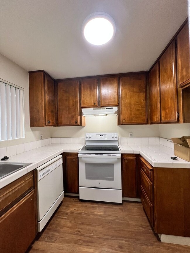 Photo - 1160/1162 Lisa Court Unit 1160 LI