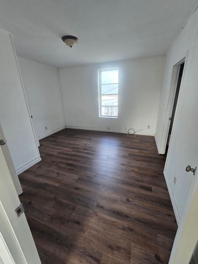 Photo - 1223 W Main St