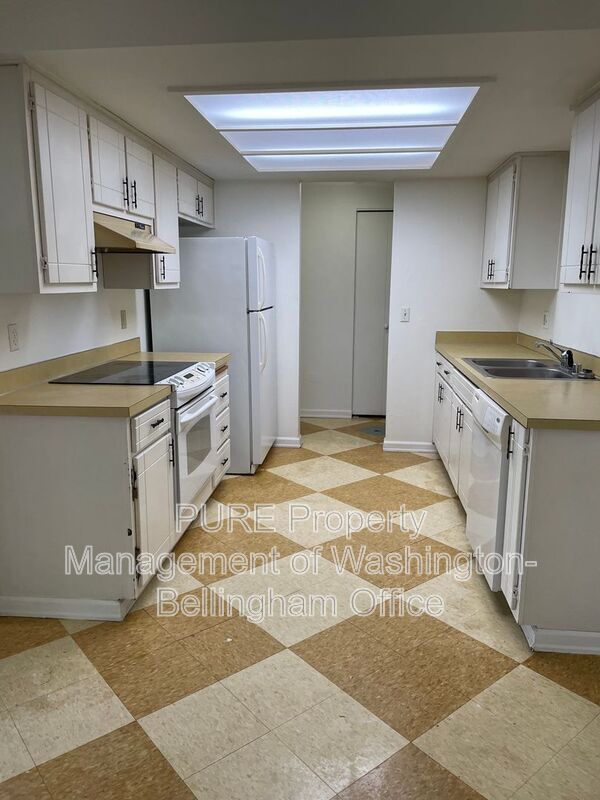 Photo - 630 Boulevard Unidad #B