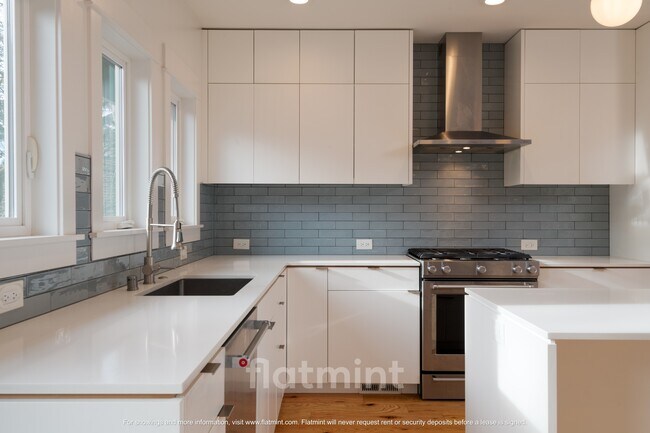 Photo - 2315 N 56th St