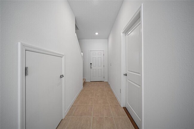 Photo - 2085 Hallier Cv