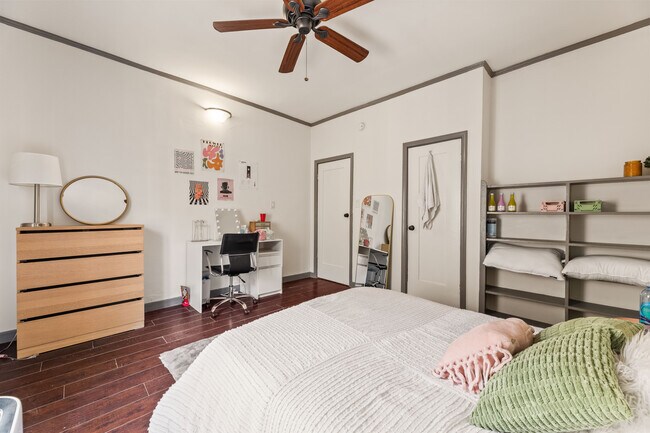 Photo - 2814 Ellendale Pl