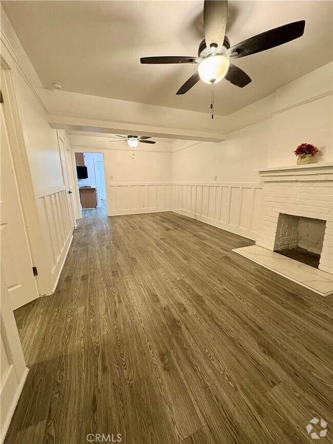 Building Photo - 10941 Hickory St Unit 10941 Rental