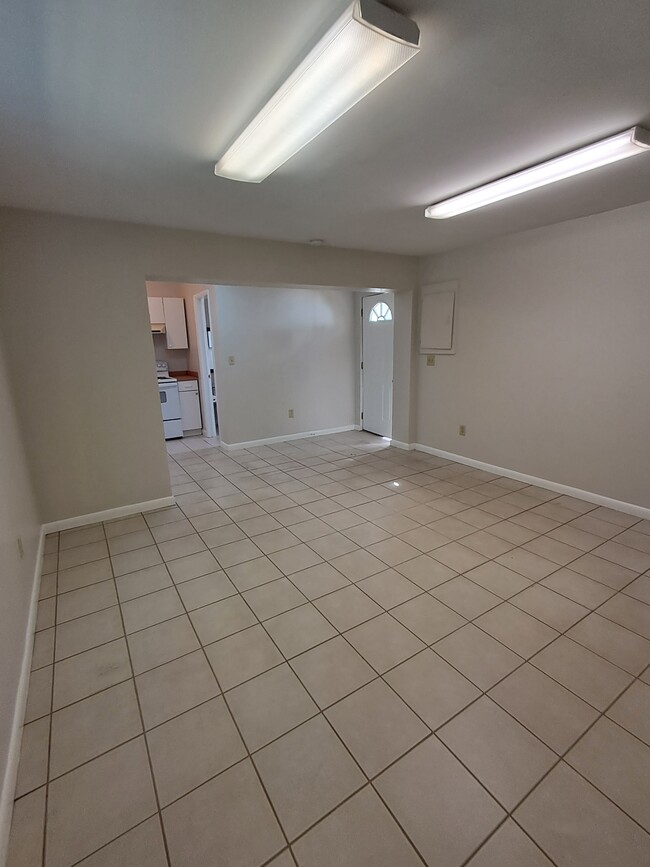 Living/bed area - 112 S 9th St Apartment Unit 112