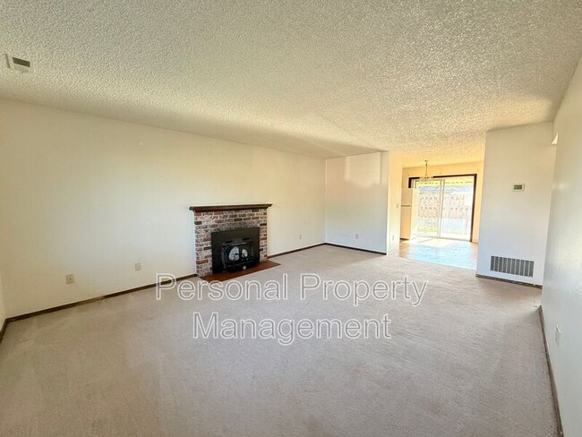 Photo - 16121 SE 3rd St