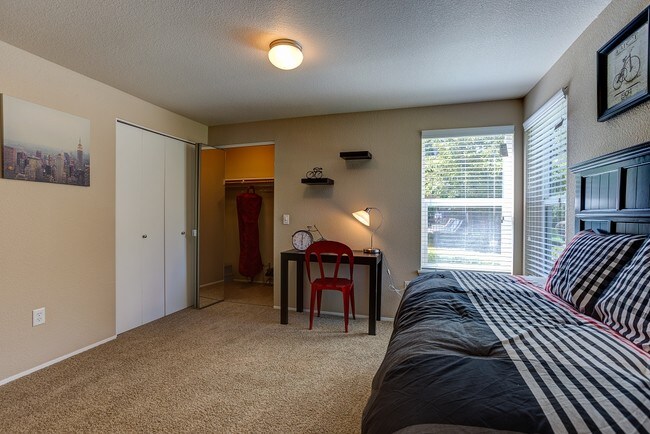 Commons at Dawson Creek Apartments