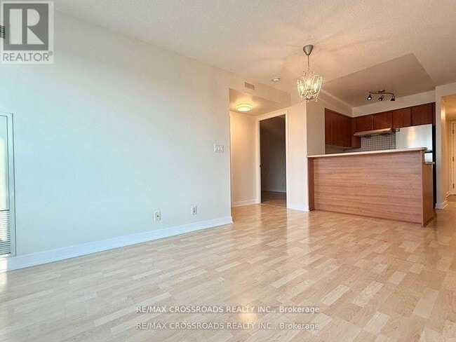 Photo - 38 Lee Centre Dr Unit 1115