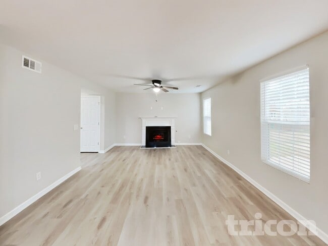 Photo - 4109 Alicia Ln