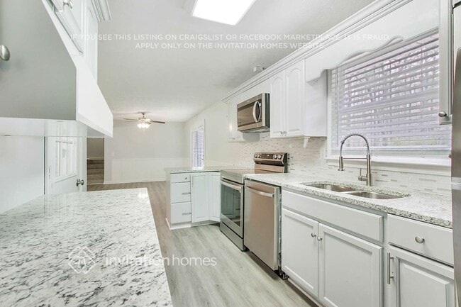 Photo - 7280 Hollyhock Dr