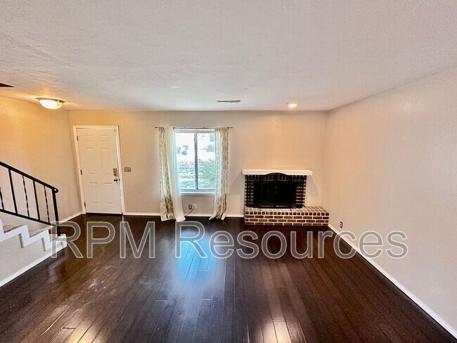 Photo - 9610 Hefner Village Blvd