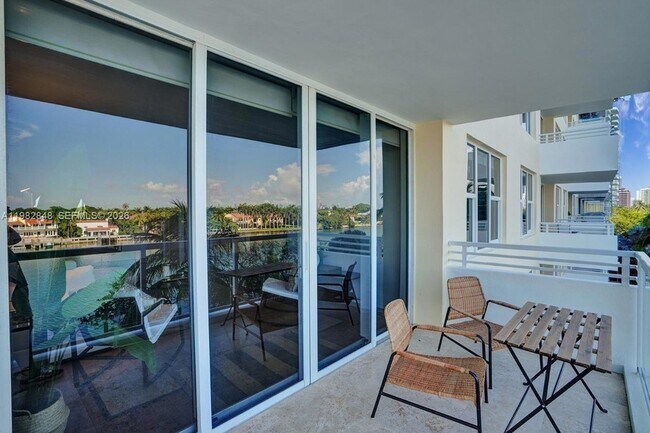 5600 Collins Ave Unit 5R