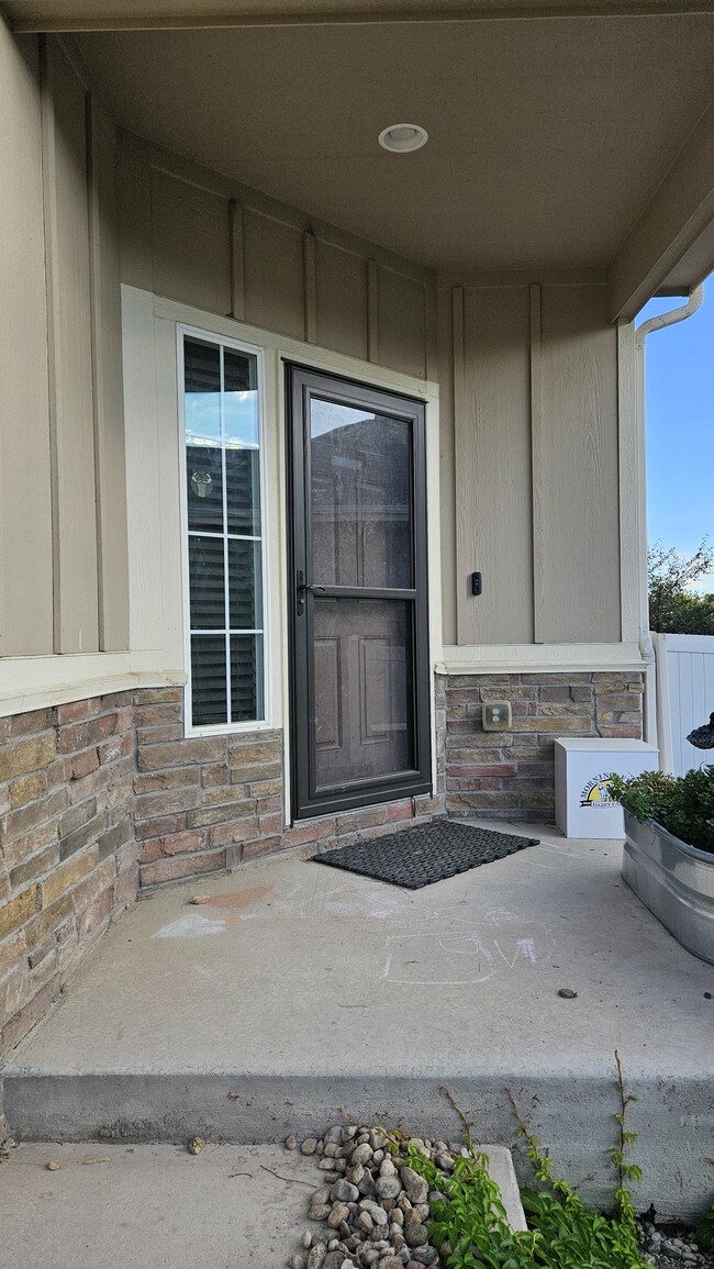Photo - 208 Castle Dr