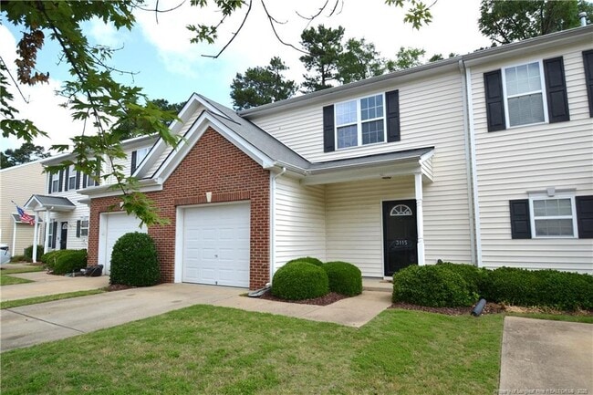 Building Photo - 3115 Manhasset Ln Rental