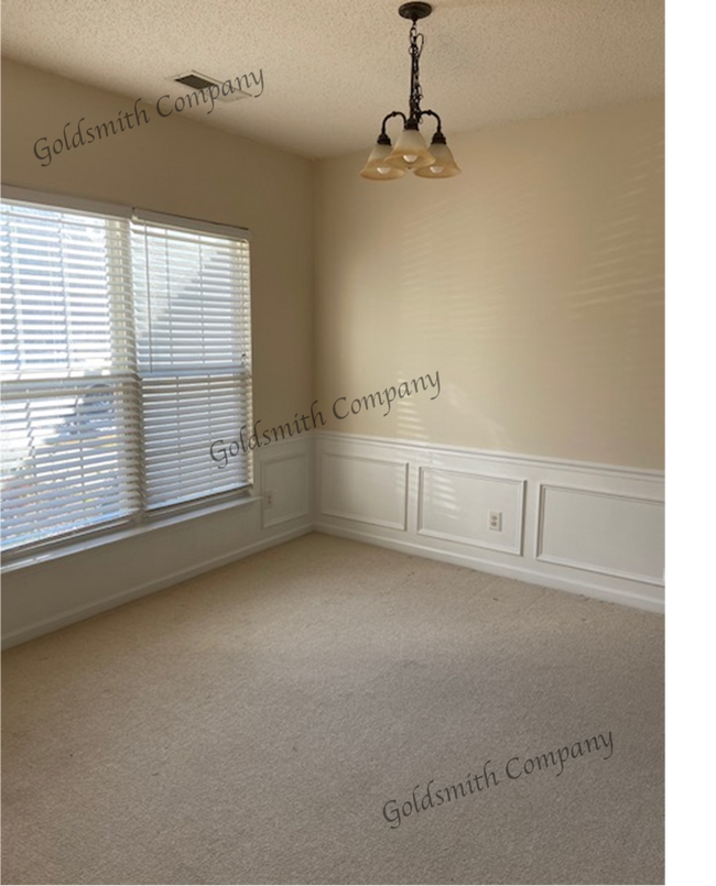 Photo - 503 Coffield Dr