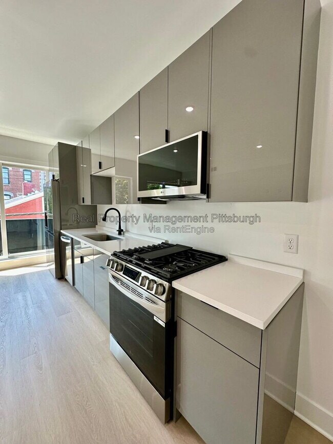 Photo - 1403 Sarah St Unit 2