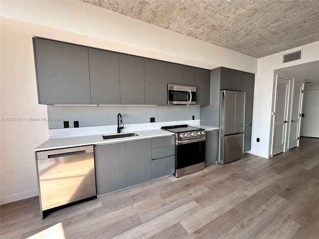 Photo - 307 SW 5th St Unit 2407