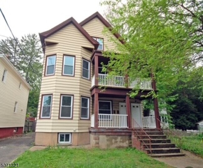 Building Photo - 374 High St Unit 374 Rental