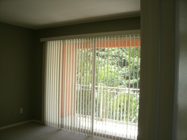 Photo - 1780 Palm Cove Blvd Unidad 6-302
