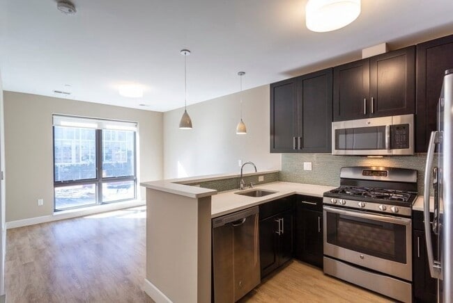 Photo - 33 Rogers St Unit 406
