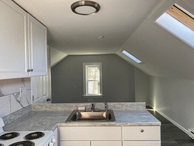 Photo - 25 Hillside Rd Unit 2nd Floor