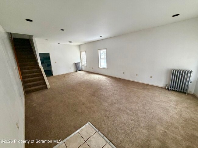 Photo - 818 W Locust St