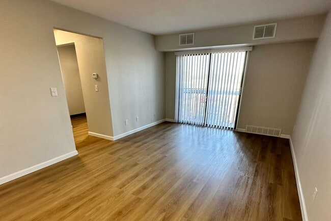 Rock Ridge Commons Apartments - Moline, IL | ForRent.com